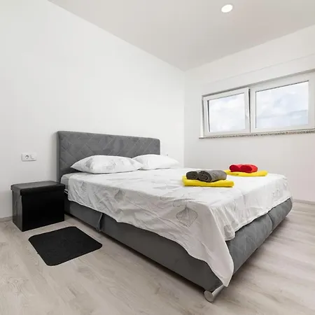 Villa George Županje